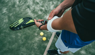 Comment bien choisir sa première raquette de tennis ?