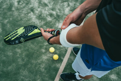 Comment bien choisir sa première raquette de tennis ?